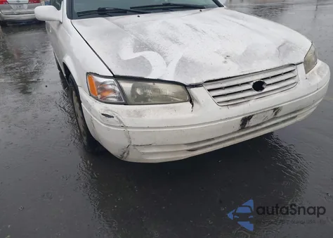 1998 Toyota Camry Le from USA, damaged, VIN JT2BG22K8W0112500